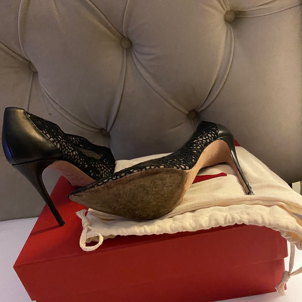 Shoes - Picture 8 of 8